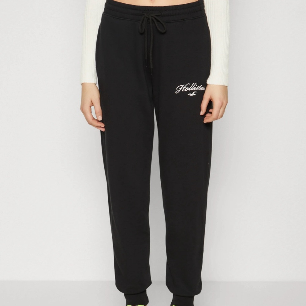 Hollister High Rise Black Sweatpants
